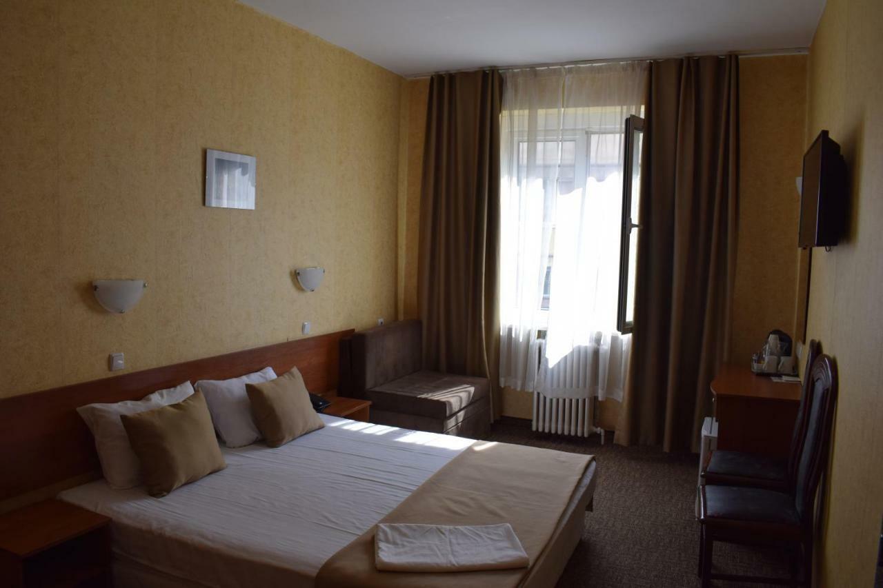 Slavyanska Beseda Hotel 3*